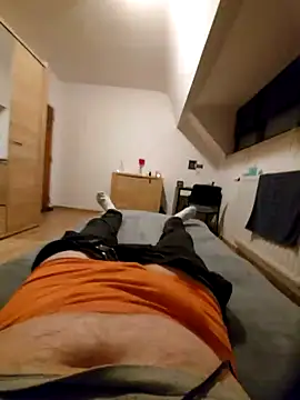 pascalino100 online show from 02-18-25, 07:19