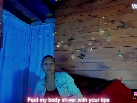 Snapshot of mykaelahoney chatting on 10-11-25, 05:17 mykaelahoney online show from 10-11-25, 05:17