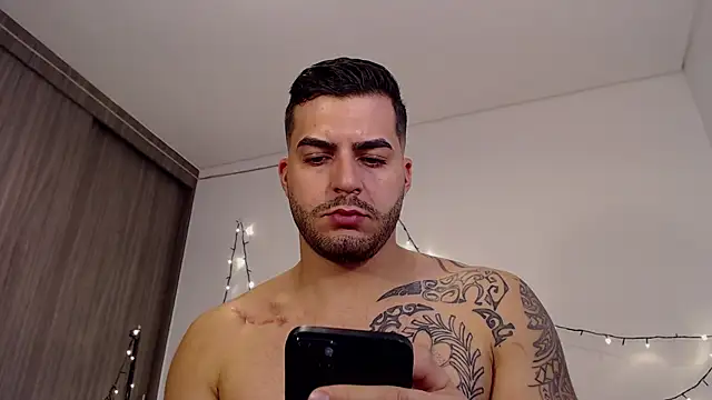 thomas gun online show from 01-17-25, 03:22