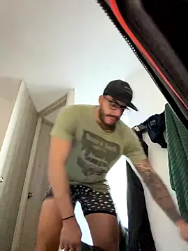 thomas gun online show from 11-01-25, 06:04