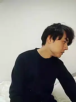 Snapshot of whitebriefboy chatting on 01-17-25, 01:47 whitebriefboy online show from 01-17-25, 01:47