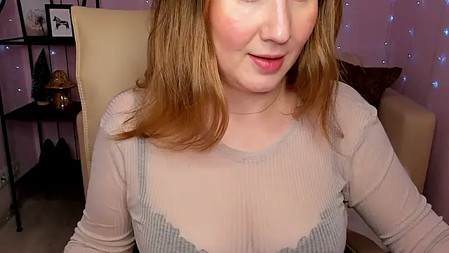 Snapshot of Helens_love chatting on 01-19-25, 05:26 Helens love online show from 01-19-25, 05:26