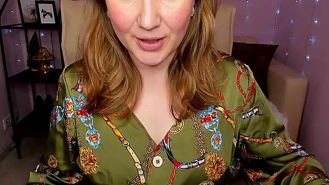 Snapshot of Helens_love chatting on 01-30-25, 06:03 Helens love online show from 01-30-25, 06:03