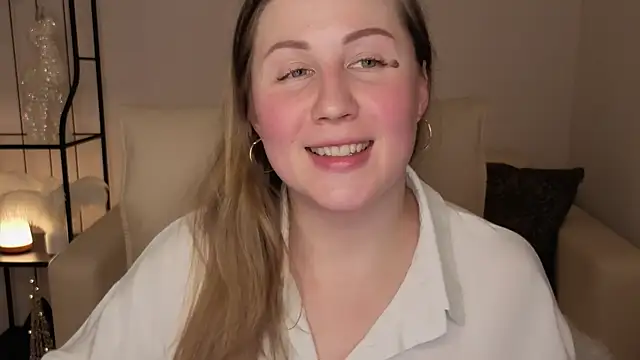 Helens love online show from 12-22-25, 08:11