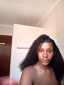 Candy Love 18 online show from 12-04-24, 07:17