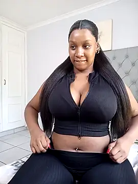 Candy Love 18 online show from 02-05-25, 07:39