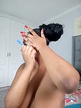 Candy Love 18 online show from 02-19-25, 10:12