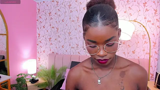 amber-hill online show from 02-26-25, 01:11