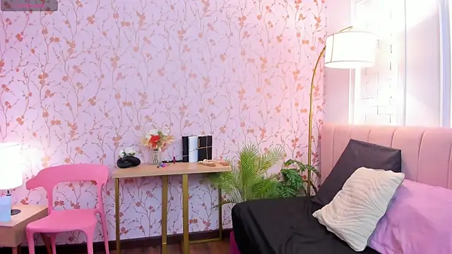 amber-hill online show from 03-10-25, 07:07