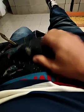 Snapshot of ReyDeCora chatting on 11-06-25, 04:02 ReyDeCora online show from 11-06-25, 04:02