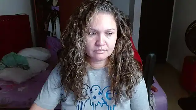 Snapshot of helenca43 chatting on 11-28-25, 09:23 helenca43 online show from 11-28-25, 09:23