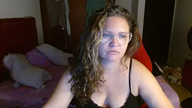 Snapshot of helenca43 chatting on 12-03-25, 09:07 helenca43 online show from 12-03-25, 09:07