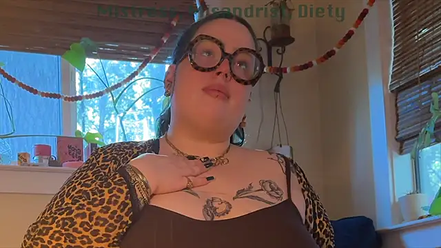 MissBika online show from 01-11-25, 09:04