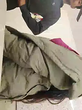 Snapshot of riya190 chatting on 12-04-24, 05:44 riya190 online show from 12-04-24, 05:44