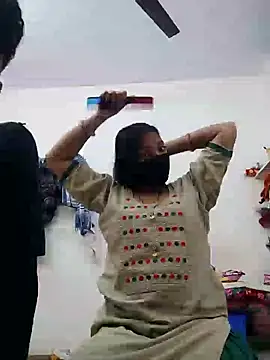 Snapshot of riya190 chatting on 12-24-24, 09:28 riya190 online show from 12-24-24, 09:28