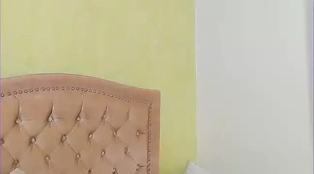 Snapshot of Luciluu20 chatting on 01-16-25, 10:44 Luciluu20 online show from 01-16-25, 10:44