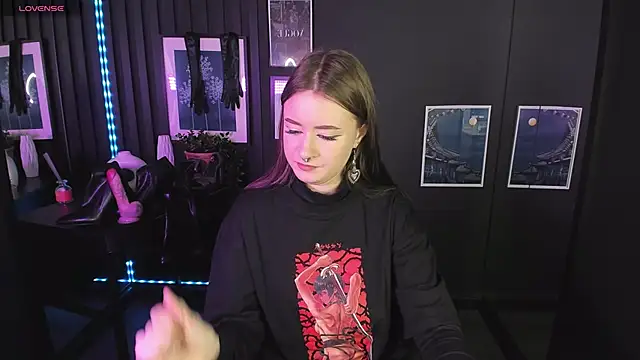 Lily Moonlight online show from 01-14-25, 08:41