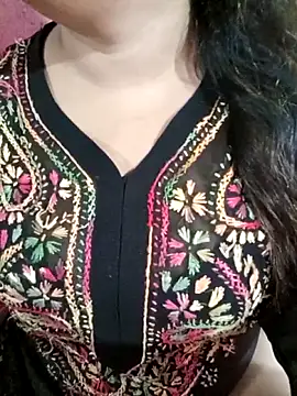 Beautyy38 online show from 10-25-25, 03:36