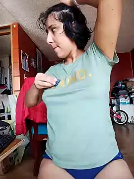 Im Alma  online show from 12-31-24, 03:09