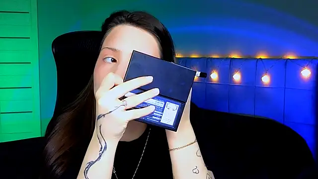 Stacy Gonzales  online show from 12-05-24, 06:21