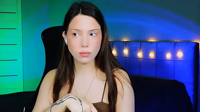 Stacy Gonzales  online show from 12-11-24, 06:25