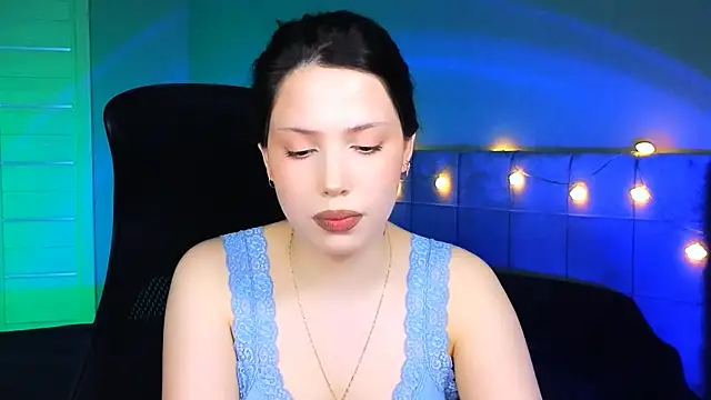 Stacy Gonzales  online show from 03-01-25, 08:34