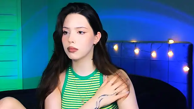 Stacy Gonzales  online show from 03-13-25, 09:32