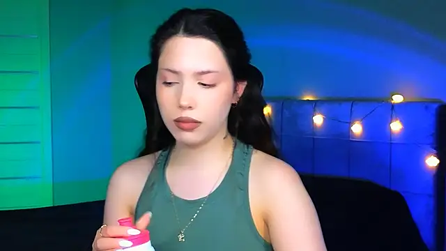 Stacy Gonzales  online show from 03-19-25, 09:06