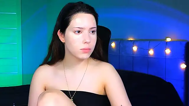 Stacy Gonzales  online show from 03-21-25, 06:16