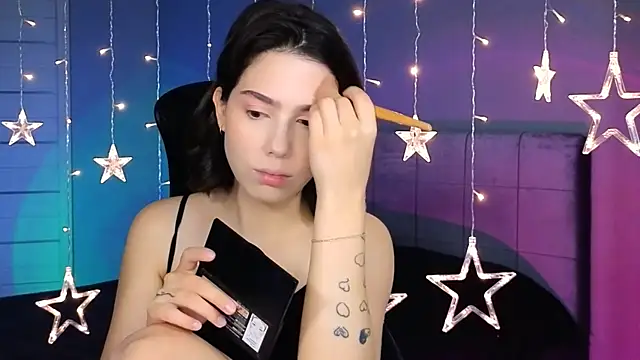 Stacy Gonzales  online show from 10-14-25, 06:25