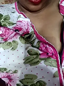 Wifesuman40 online show from 12-13-24, 11:45