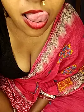 Wifesuman40 online show from 12-31-24, 06:46