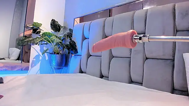 Snapshot of RoseTaylor__ chatting on 01-08-26, 05:10 RoseTaylor online show from 01-08-26, 05:10