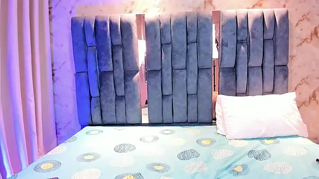 Snapshot of RoseTaylor__ chatting on 03-01-26, 05:09 RoseTaylor online show from 03-01-26, 05:09