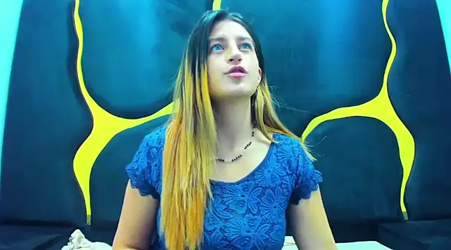 GiaRoussel online show from 02-11-25, 03:08