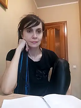 Francenia lolis online show from 11-28-25, 07:22