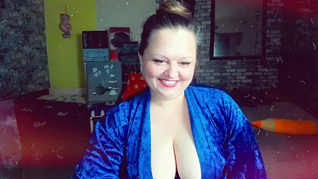 Snapshot of KlaraHoll chatting on 12-05-24, 08:33 KlaraHoll online show from 12-05-24, 08:33