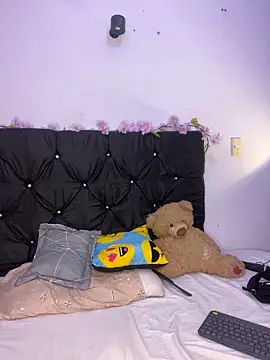 alisson carolina73 online show from 03-23-25, 12:58