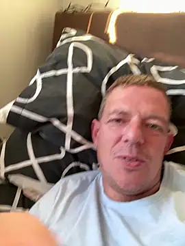 Snapshot of mrwright878787 chatting on 03-02-25, 05:04 mrwright878787 online show from 03-02-25, 05:04