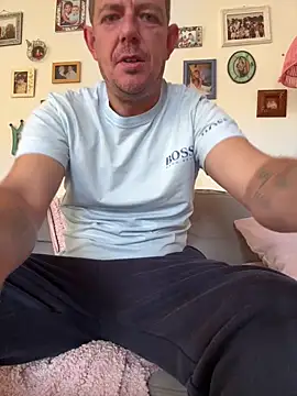 Snapshot of mrwright878787 chatting on 09-12-25, 07:30 mrwright878787 online show from 09-12-25, 07:30