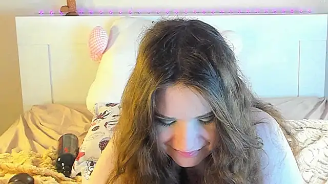 Snapshot of kuraii1_ chatting on 01-19-25, 10:06 kuraii1  online show from 01-19-25, 10:06