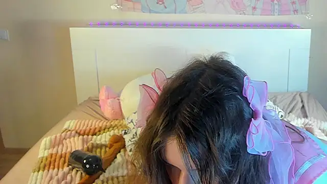 Snapshot of kuraii1_ chatting on 03-09-25, 11:25 kuraii1  online show from 03-09-25, 11:25