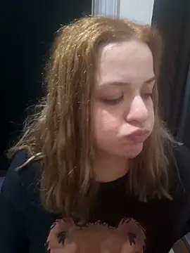 cansuozell online show from 11-28-25, 06:10