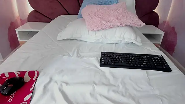 Carohorny4u online show from 11-17-25, 01:22