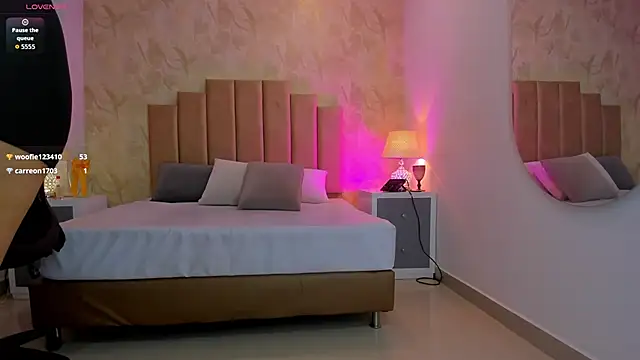 Snapshot of _Peach1_ chatting on 11-19-25, 02:39 Peach1 online show from 11-19-25, 02:39