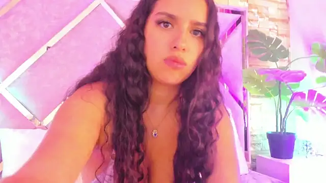 Snapshot of paulette_dupont chatting on 02-07-26, 04:05 paulette dupont online show from 02-07-26, 04:05