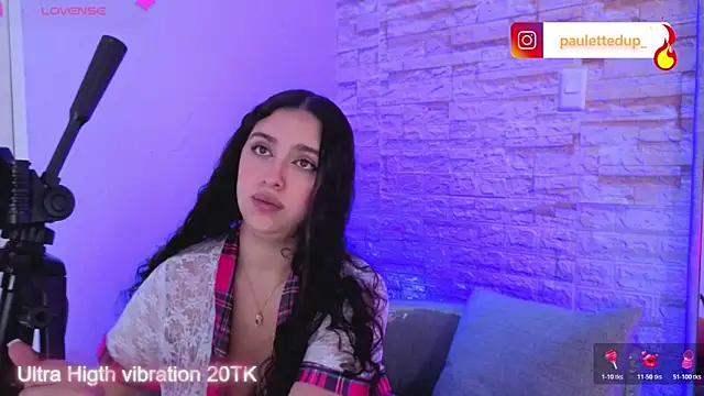 Snapshot of paulette_dupont chatting on 02-23-26, 01:47 paulette dupont online show from 02-23-26, 01:47