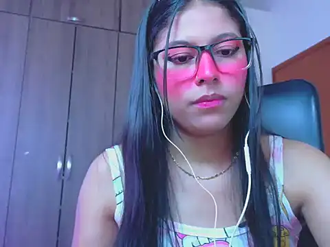 Snapshot of _ALLYSON18_ chatting on 06-03-26, 02:33 ALLYSON18 online show from 06-03-26, 02:33