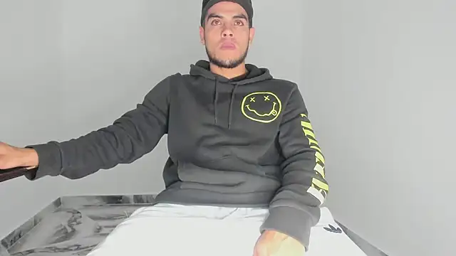 mikee scooth online show from 11-27-25, 09:44