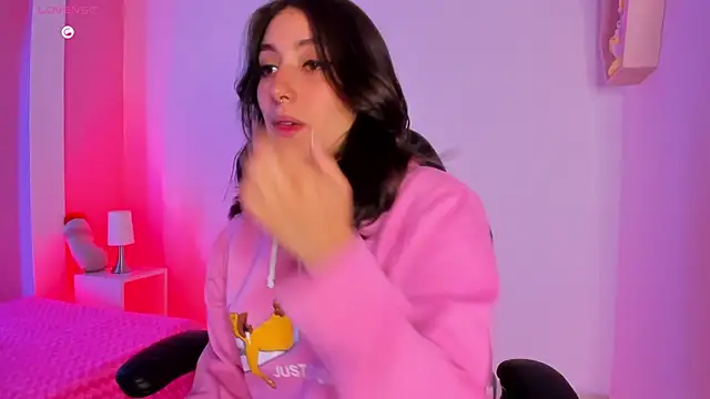 Snapshot of Karito-28 chatting on 12-26-24, 12:16 Karito-28 online show from 12-26-24, 12:16